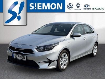 Second-hand Kia Ceed Edition 7 101 CP (74 kW) 2023 Argintiu Hatchback
