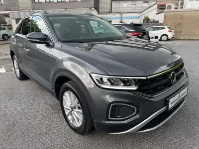 Occasion VW T-Roc 110 ch (80 kW) 2023 Gris SUV