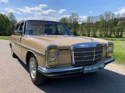 Gebraucht Mercedes 230 110 PS (80 kW) 1974 Herbstbeige Limousine
