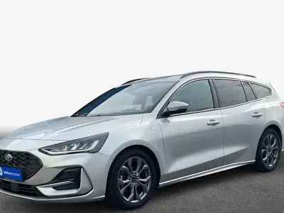 Gebraucht Ford Focus ST-Line X 115 PS (84 kW) 2025 Schwarz Kombi