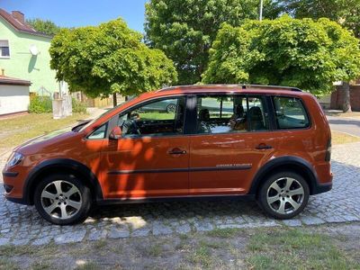 VW Touran Cross