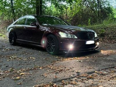 Gebraucht Mercedes S500 387 PS (284 kW) 2006 Rot Limousine