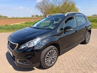 Usata Peugeot 2008 Active 110 CV (80 kW) 2017 Nero SUV