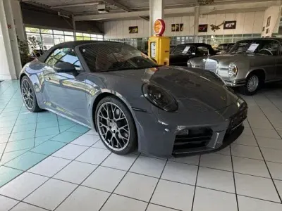 Gebraucht Porsche 992 394 PS (289 kW) 2024 Grau Cabrio