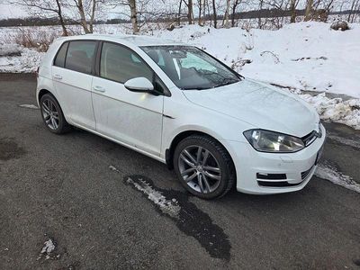 Weiß Gebraucht 2015 VW Golf LOUNGE Limousine | 10.450 € (Fairer Preis)