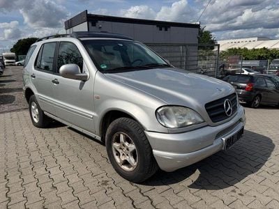 Mercedes ML320