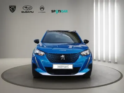 Gebraucht Peugeot e-2008 Allure 100 kW (136 PS) 2023 Blau SUV