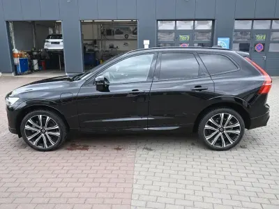Gebraucht Volvo XC60 R-Design 253 PS (186 kW) 2022 Schwarz SUV