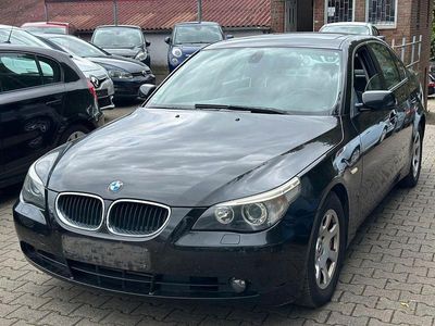BMW 525