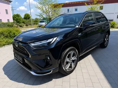 Gebraucht Toyota RAV4 Hybrid 185 PS (136 kW) 2022 Attitude black SUV
