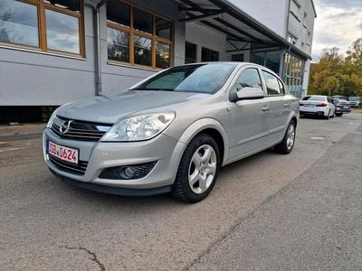 Silber Gebraucht 2009 Opel Astra Limousine | 3.399 € (Fairer Preis)
