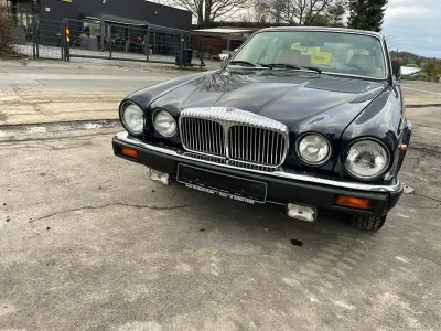 Gebraucht Jaguar XJ 264 PS (194 kW) 1991 Blau Limousine