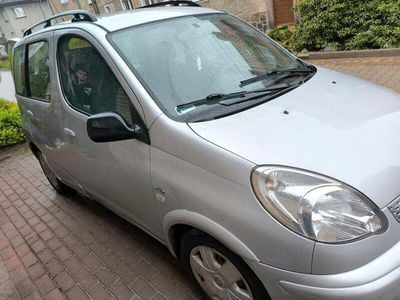 Toyota Yaris Verso