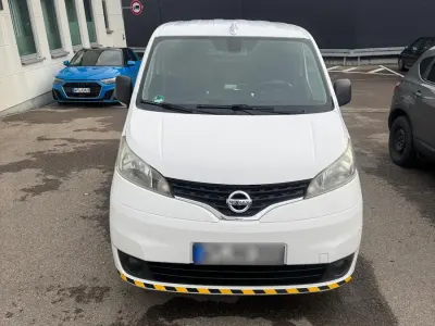 Gebraucht Nissan Evalia 103 PS (75 kW) 2013 Weiß Van / Kleinbus