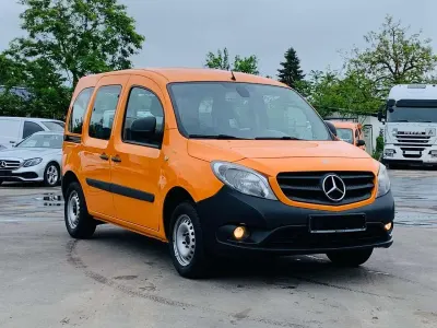 Używany Mercedes Citan 111 110 KM (80 kW) 2014 Pomarańczowy Kombi
