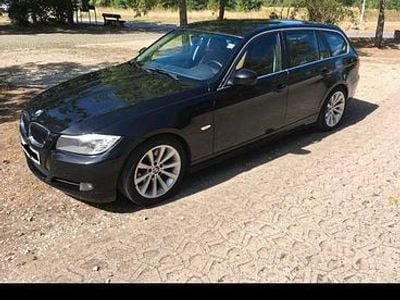 Usata BMW 330 245 CV (180 kW) 2009 Nero Station wagon