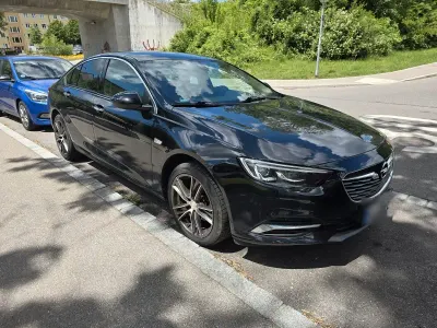 Gebraucht Opel Insignia Innovation 165 PS (121 kW) 2017 Schwarz Limousine