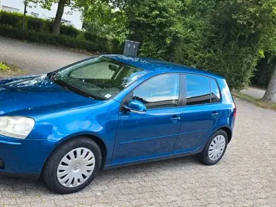 Gebraucht VW Golf V 102 PS (75 kW) 2007 Blau Limousine