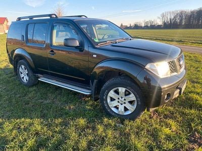 Schwarz Gebraucht 2007 Nissan Pathfinder SUV | 7.249 € (Etwas zu teuer)