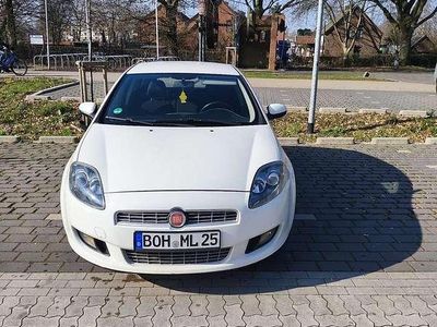 Gebraucht Fiat Bravo 120 PS (88 kW) 2010 Weiß Kleinwagen