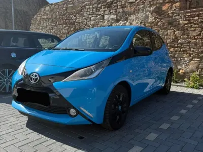 Brugt Toyota Aygo 69 HK (50 kW) 2015 Blå Hatchback