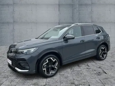 Neu VW Tiguan R-line 150 PS (110 kW) 2026 Grau SUV