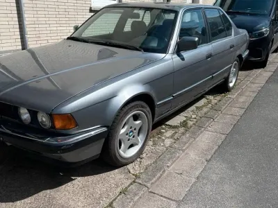 Gebraucht BMW 730 Basis 188 PS (138 kW) 1991 Grau Limousine