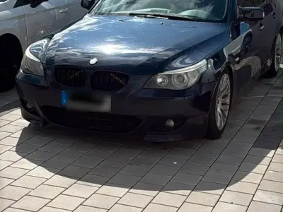 Gebraucht BMW 520 170 PS (125 kW) 2003 Blau Limousine