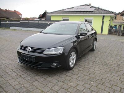 gebraucht VW Jetta VI Comfortline 1.4 TSi ~AHK~PDC~S-HEFT~TOP