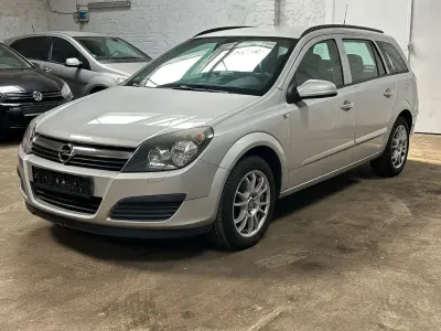 Używany Opel Astra 125 KM (91 kW) 2007 Srebrny Kombi