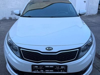 Weiß Gebraucht 2013 Kia Optima Hybrid Limousine | 8.900 € (Guter Preis)