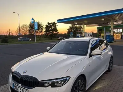 Używany BMW 320 M Sport 190 KM (139 kW) 2021 Biały Kombi