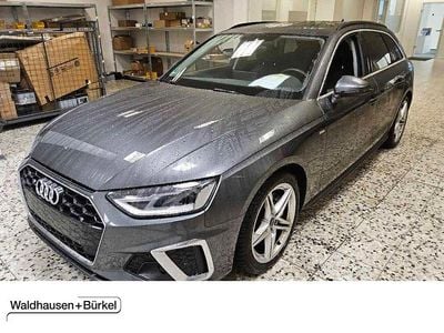 Daytonagrau (metallic) Gebraucht 2022 Audi A4 S-Line Kombi | 29.950 € (Superpreis)