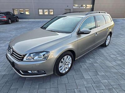 Usata VW Passat Comfortline 140 CV (102 kW) 2012 Marrone Station wagon