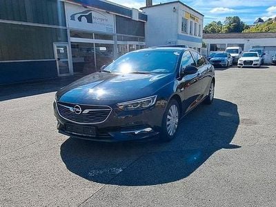 Schwarz Gebraucht 2018 Opel Insignia Innovation Limousine | 12.900 € (Fairer Preis)
