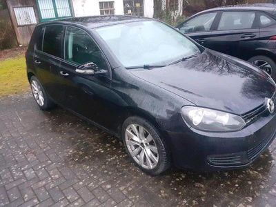Gebraucht VW Golf VI 105 PS (77 kW) 2010 Schwarz Kleinwagen