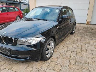 Schwarz Gebraucht 2011 BMW 116 Kleinwagen | 4.500 € (Fairer Preis)