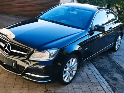 Gebraucht Mercedes C220 170 PS (125 kW) 2012 Schwarz Coupé