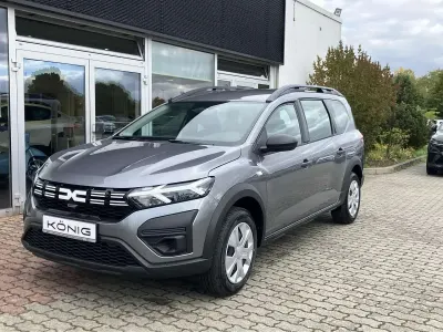 Gebraucht Dacia Jogger Essentiel 91 PS (66 kW) 2025 Dolomitgrau Van / Kleinbus