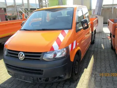 Gebraucht VW T5 102 PS (75 kW) 2014 Orange Van