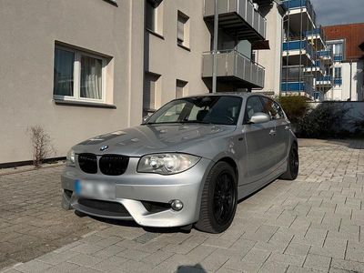 Gebraucht BMW 120 M Sport 150 PS (110 kW) 2005 Silber Kleinwagen