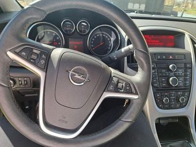 Usata Opel Astra Active 140 CV (102 kW) 2013 Marrone Station wagon