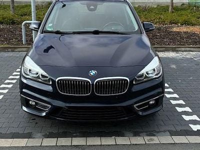 Gebraucht BMW 220 Gran Tourer Luxury Line 192 PS (141 kW) 2018 Schwarz Van / Kleinbus