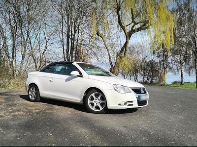 Gebraucht VW Eos 116 PS (85 kW) 2008 Weiß Cabrio