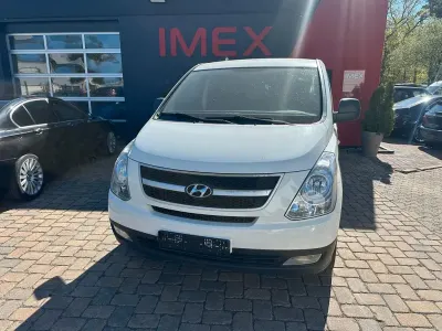 Gebraucht Hyundai H-1 116 PS (85 kW) 2011 Weiß Van / Kleinbus