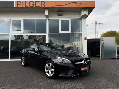 Gebraucht Mercedes SLC200 184 PS (135 kW) 2019 Schwarz Cabrio