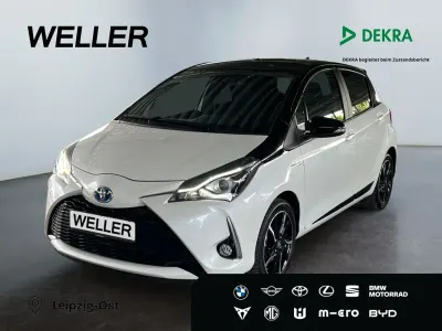 Gebraucht Toyota Yaris Hybrid Style 101 PS (74 kW) 2018 Weiß Kleinwagen