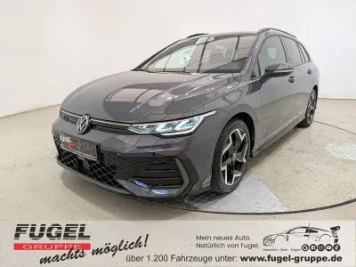 Gebraucht VW Golf VIII R-line 150 PS (110 kW) 2025 Delfingrau metallic Kombi