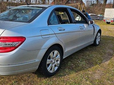 Gebraucht Mercedes C180 156 PS (114 kW) 2010 Silber Limousine
