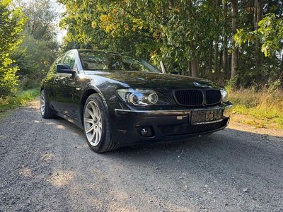 BMW 750